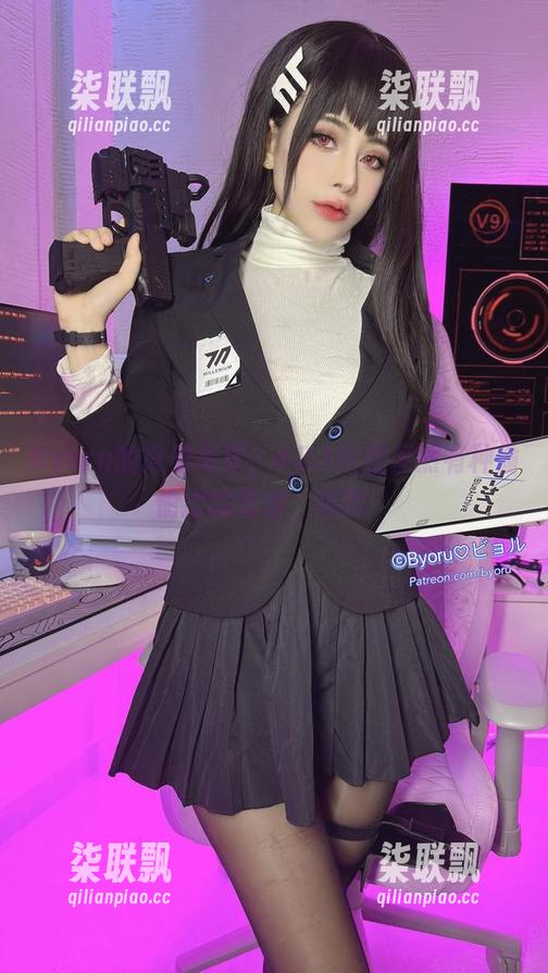 Byoru Byoru的高清写真,KDA阿狸竟然有种偷偷撩的感觉,嘿嘿!