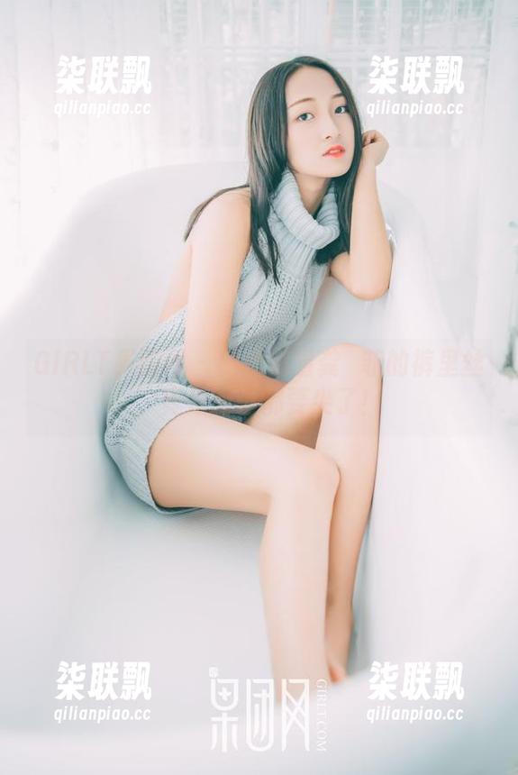 GIRLT果团网 - 网盘里看龚玥菲的裤里丝，真是眼睛都要尖了！