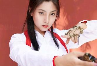 MiiTao蜜桃社 – 社交网络里的美脚神话——Cris_卓娅祺的写真集分享，准备好了吗？