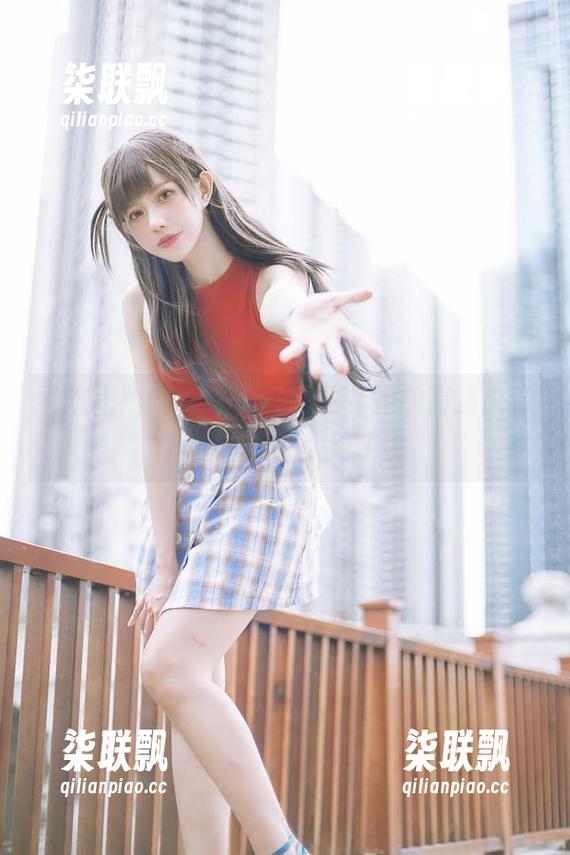 看这里！PingPing短裙，她的高清画像让你直呼太绝了