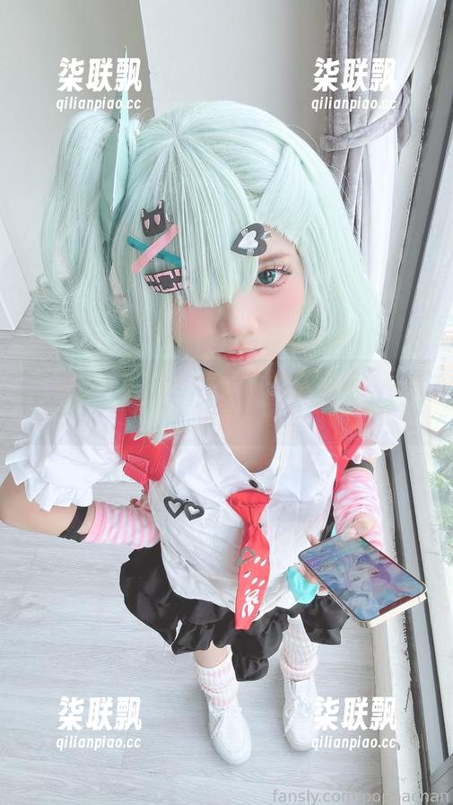 长腿控必看，PoppaChan的定制写真大揭密！