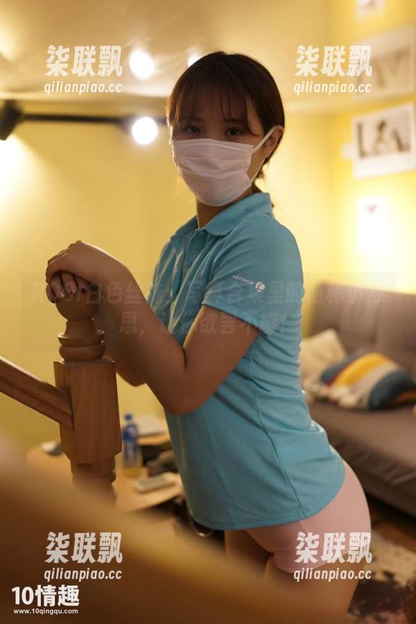 ROSI白色丝袜：写真合集里的隐秘小心思，让你欲罢不能！