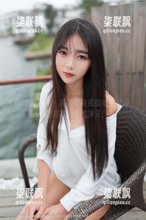 TGOD推女神 - 精选谭晓彤的奶牛瞬间：看那姿态，牛气冲天！
