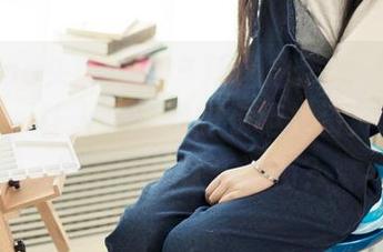 TouTiao头条女神 – 精选之作：余心曼礼服之美，让人想为她的衣柜投资！什么，能不能合伙去逛街？