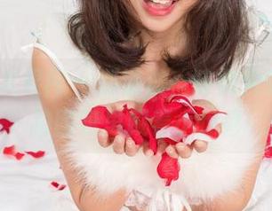 UGirls尤果网 – 别错过，陈雅漫的油亮私拍图包里藏着小惊喜