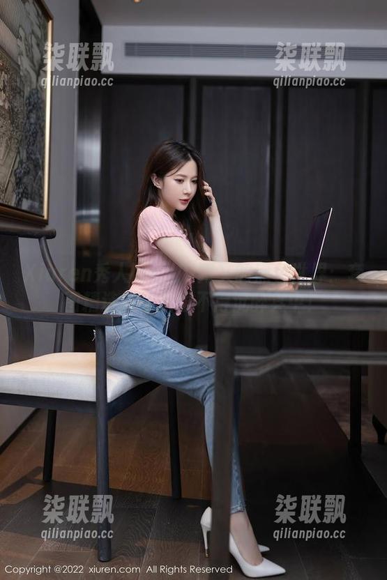 Xiuren秀人网 - UU阿文的黑色世界：套图精选得让人恨不得沉醉其中！