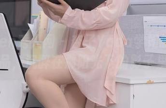 Xiuren秀人网 – 杏子Yada学姐的定制作品，沉醉在那阳光下的影子里…