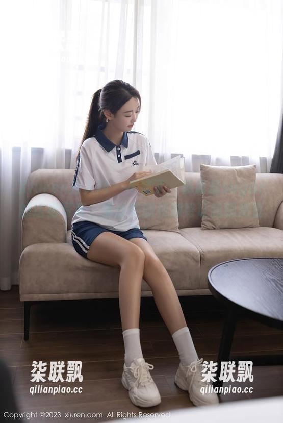 Xiuren秀人网-杨晨晨sugar Xiuren秀人网 - 不装了,杨晨晨sugar的这组写真,黑丝美腿和翘臀让我眼睛直了!