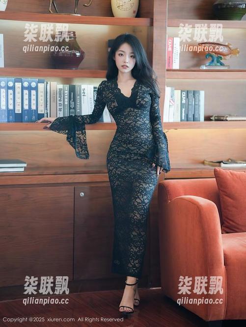 Xiuren秀人网 - 精选沈蜜桃miko居家写真集：哈哈，你没见过的“懒人造型”。