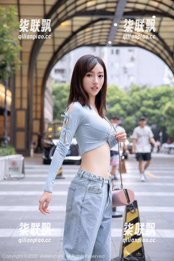 Xiuren秀人网 - 谁说袜子只能穿？王俪丁小宝贝全套作品让网袜变身艺术