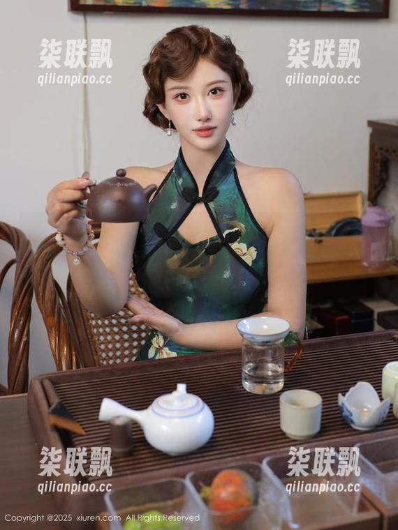 Xiuren秀人网 - 最新写真集：盼盼龙女sunny用JK风格诠释‘小清新’的变态版！