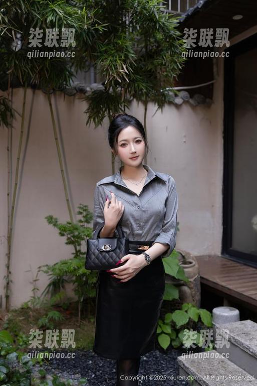 Xiuren秀人网-程程程 Xiuren秀人网 - 厦门那么美,程程程私拍套图也能抢风头?