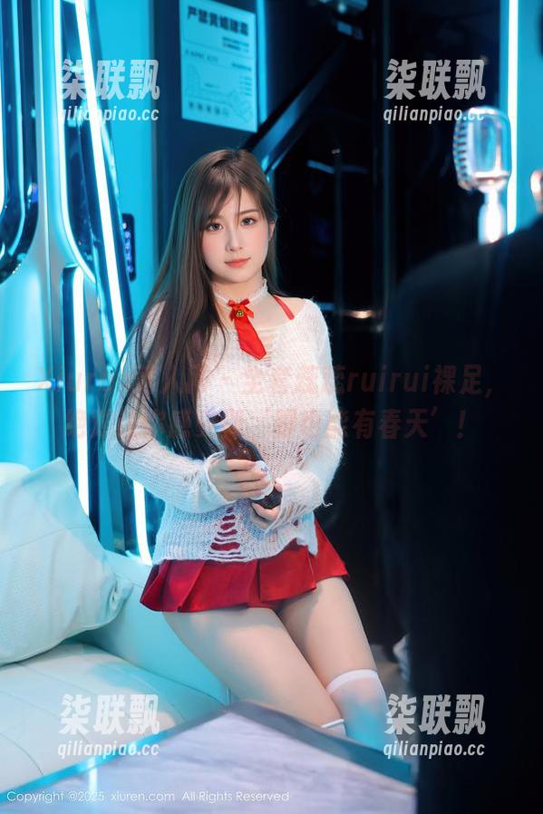 Xiuren秀人网 - 全套蕊蕊ruirui裸足，绝对让你感受到‘脚也能有春天’！