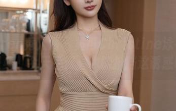 Xiuren秀人网 – 黄可Christine泳衣写真盛典，今天免费，你能抵挡这诱惑吗？