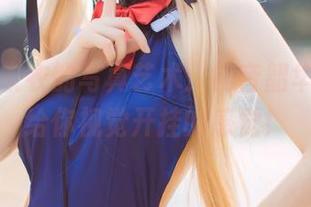 coser衣衣的写真艺术：初音韶华，真心给你视觉开挂的感觉！