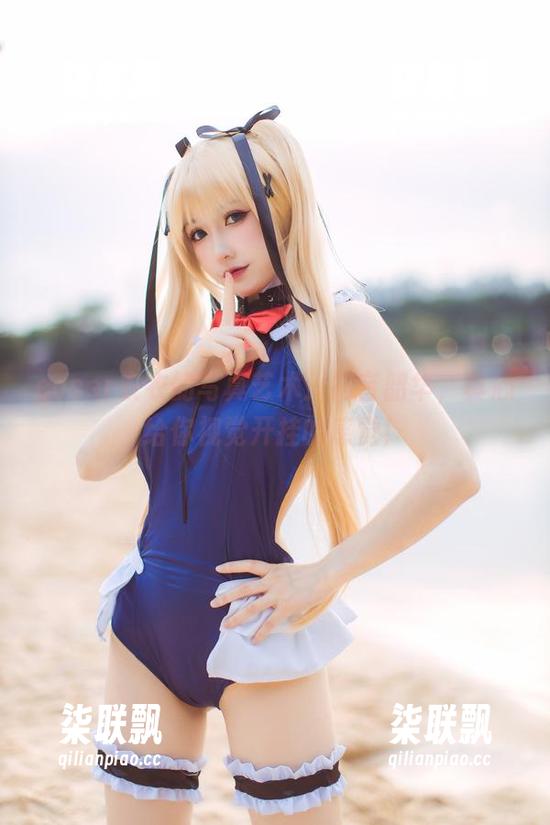 coser衣衣 coser衣衣的写真艺术:初音韶华,真心给你视觉开挂的感觉!