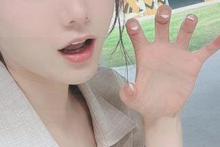 又到期待当中的最新图集——けん研和她的丝袜时光！