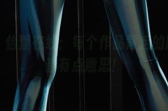 丽柜 – 怡萱在线：每个作品背后的剧情，都有点意思！
