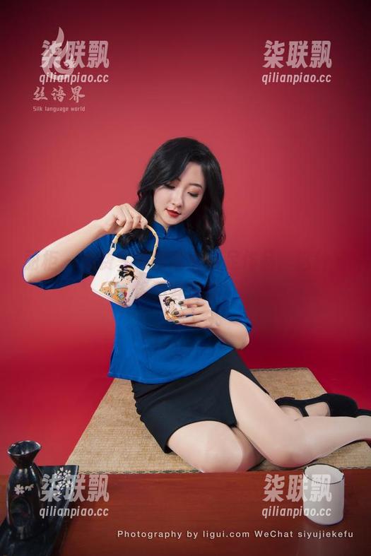 丽柜 - 免费享受露露的裸足作品，这种奢侈不容错过！