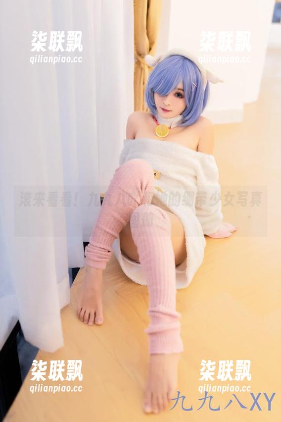 滚来看看！九九八吖和她的绷带少女写真图册