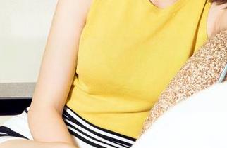 克拉女神 – 不容错过！最新菲菲御姐写真，心动瞬间。