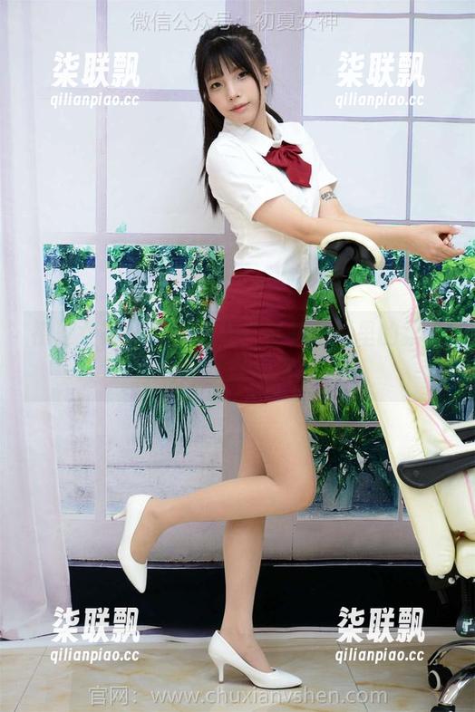 初夏女神 - 再瞧柒柒！福利图集里的柔情似水，难怪她这么火