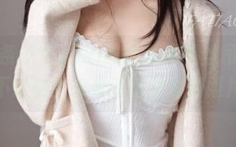 谁说发条少女yoki的半透明黑丝吊带女仆装不好看？来看看这些免费照片！