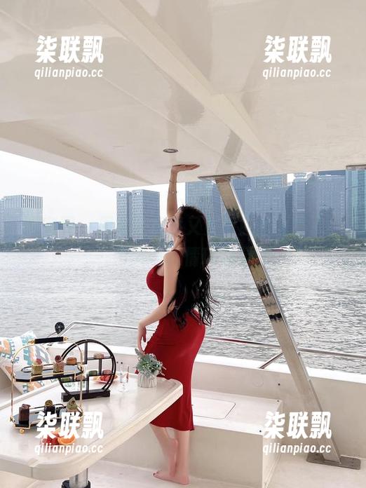 微密圈 - 周妍希竟然又更新白丝图集了，今天的心情琪瑟瑟