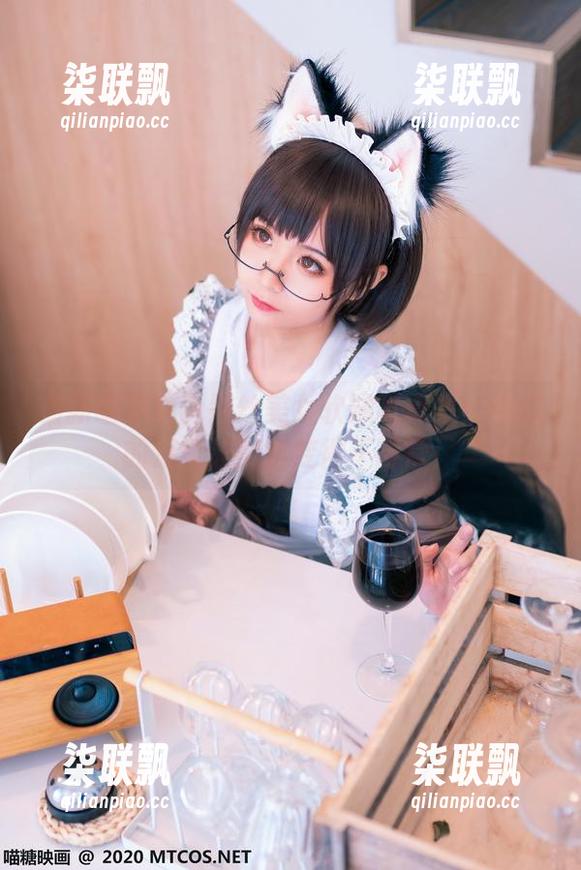 最新喵糖映画黑丝美女软妹写真集：她们的温柔让黑丝变得不寻常！