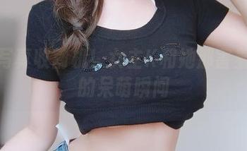 定制写真收割机！女主K和她那害羞妹妹的呆萌瞬间