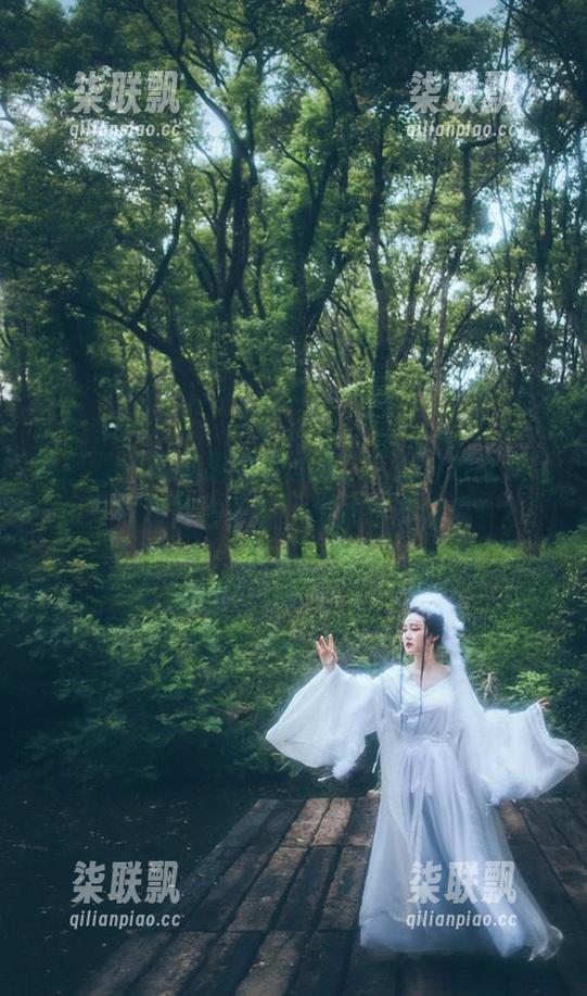 微密圈 - 和服里的小心思：“好H好女杀手”写真官方下载，壁纸也有惊喜！