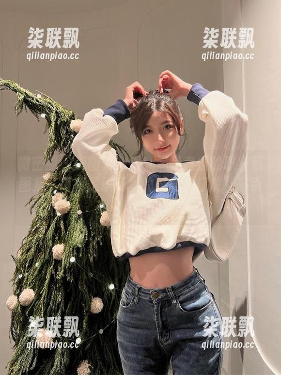 微密圈 - 美图大放送！妮是老虎的职业装图集，简直是职场里的时尚“打虎”高手！