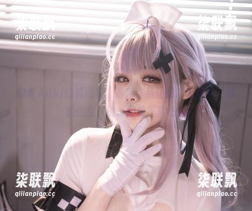 安食Ajiki短裤图集，最新作品让你重新定义‘短’的意义，谁说短裤不能长情？
