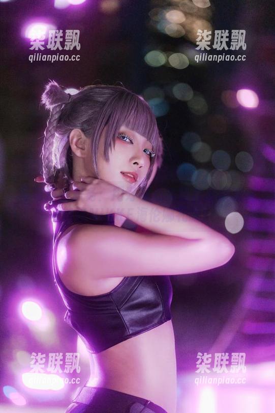 宫本樱 写真第一职务:用好奇心欣赏宫本樱如何驾驭NIKKE海伦娜礼服!