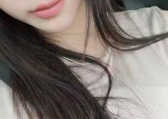 微密圈 – 小芯酱的办公室生活：用高清写真捕捉微妙的瞬间。