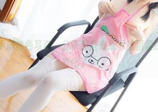 少女秩序 – 小满粉色写真,分享那些光线下的温柔时刻,感觉心都化了。