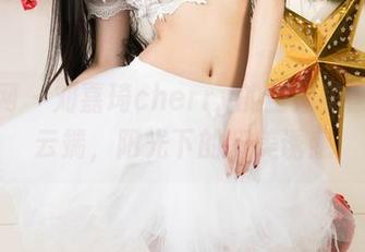 尤果网 – 刘嘉琦cherry的空姐美图：在云端，阳光下的醉美诱惑