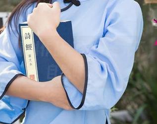 尤果网 – 青树作品：在无圣光下，裸足与自然呼吸。