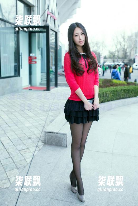推女郎-何何夕 推女郎 - 毫无保留的“何何夕妹妹”写真图集,让人想问这是谁的妹妹啊?