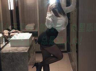 看无颜小天使wy的网袜，心里感叹美图的魅力，总是抓人心！