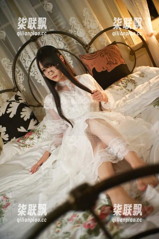 晓美妈 ‘‘透视晓美妈:透明之美的图片合集,带你进入另一个世界’’