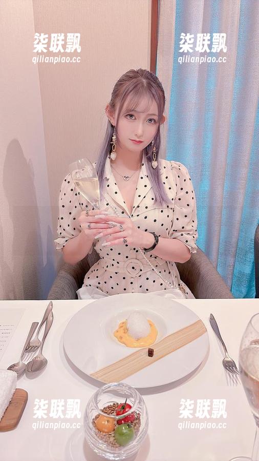 月城委员会的校服福利大放送，学霸的秘密也太好看了吧！