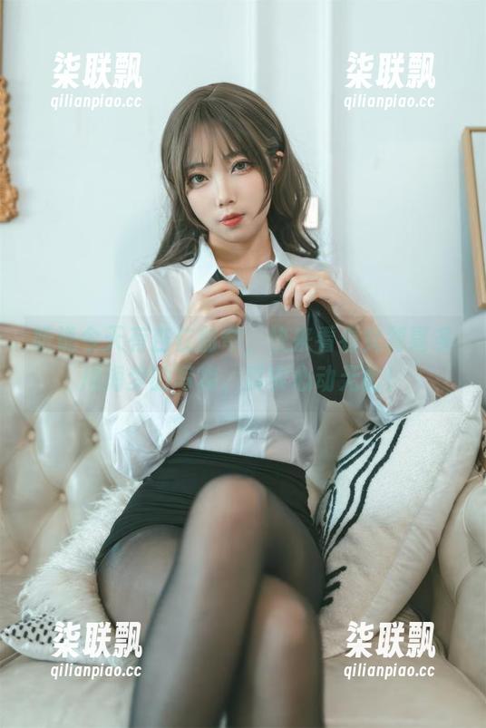 杏仁曲奇 听说今天有杏仁曲奇,快来看看女警喜多川海梦的写真,真实心动无比!