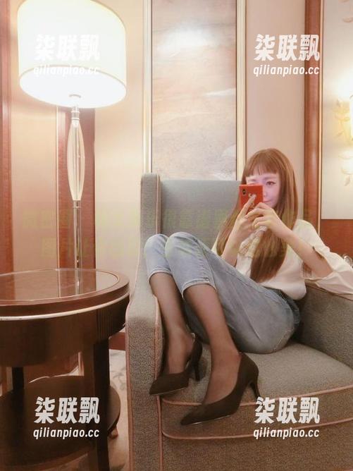 微密圈 - 杨大乐乐很靠谱黑丝全套作品，图片让你感叹：生活还可以这么美！