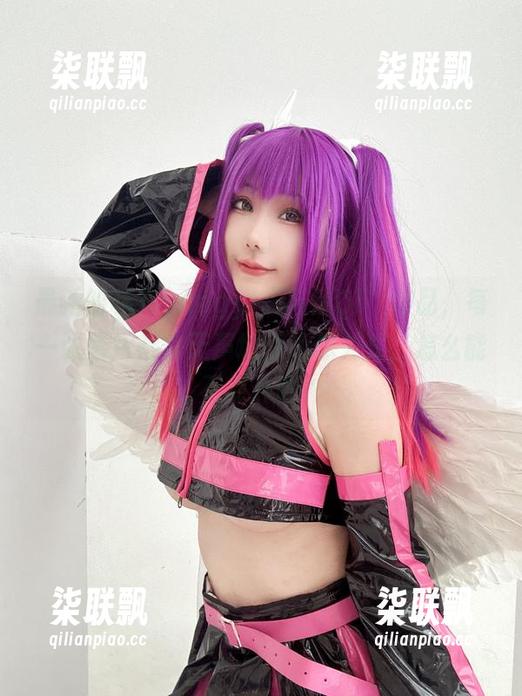 杨衣yangyi 最新的杨衣yangyi“筱清Qi”作品,每一张图片都在无声地呼唤你关注,怎么能不点开呢?