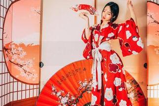 果团网 – 当你翻开何梦兮Stacy的JK作品，瞬间就被吸引住了