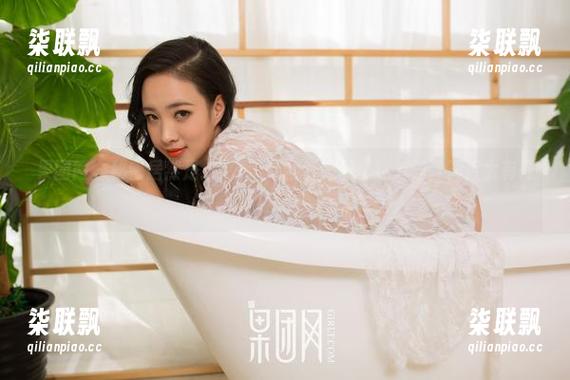 果团网 - 秘密居然是......龚玥菲全套原图！这波惊喜简直太有内涵了！