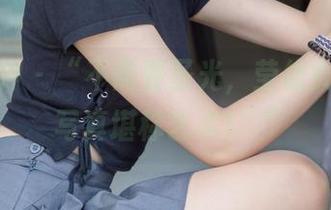 梦丝女神 – “不需要圣光，莹仙女的运动写真堪称艺术！“