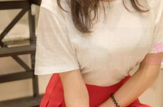 梦丝女神 – 雪馨带来的黑丝袜写真,学院生活的美图新视角