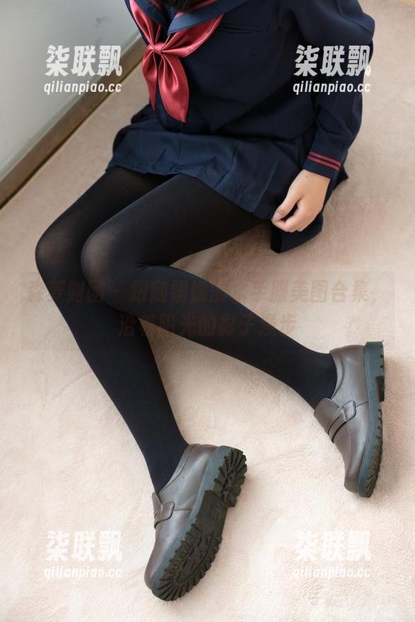 森萝财团-媛媛 森萝财团 - 跟随媛媛的水手服美图合集,沿着阳光的影子漫步